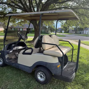 CLUB CAR KAWASAKI FFE 350 GAS POWERED GOLF CART