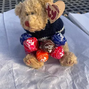 TY "Fraser" Teddy w/ Suckers