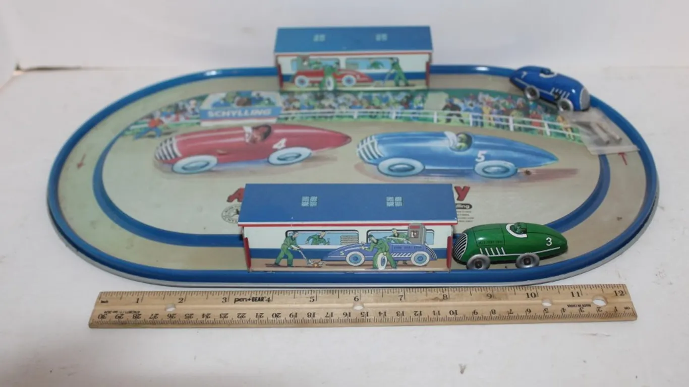 Schyling Auto Speedway Tin Wind up (Made in China)