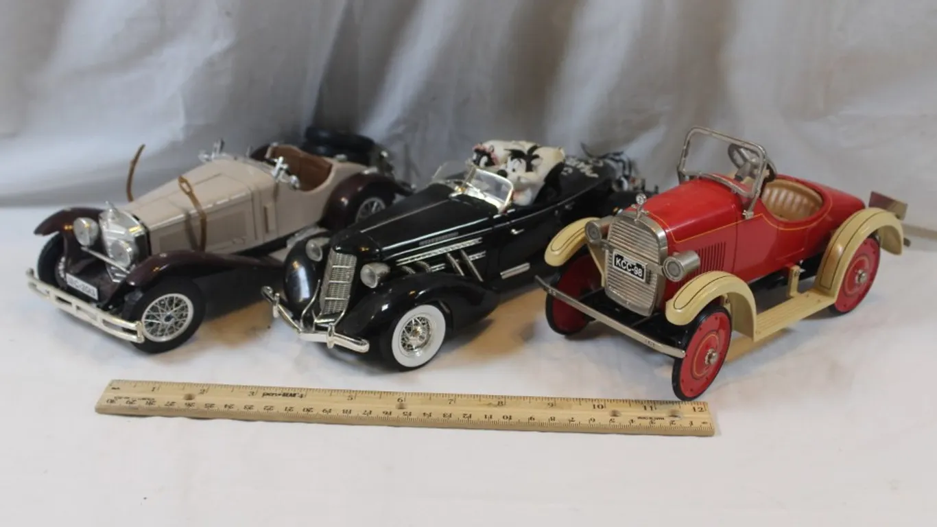 3 Diecast Metal Cars Hallmark Pedal Car Model 1929 Mercedes and a Pepe Le Pew