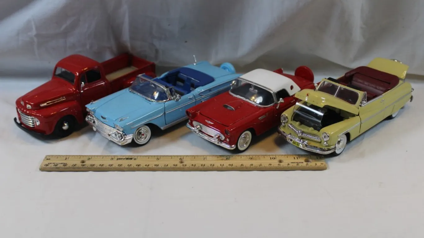 4 Die Cast 1:24 Scale Cars