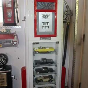 Wayne Model Texaco Gas Pump Display Shelf, Measures 29 x 8 x 70, Die Cast Sold In Next Lot