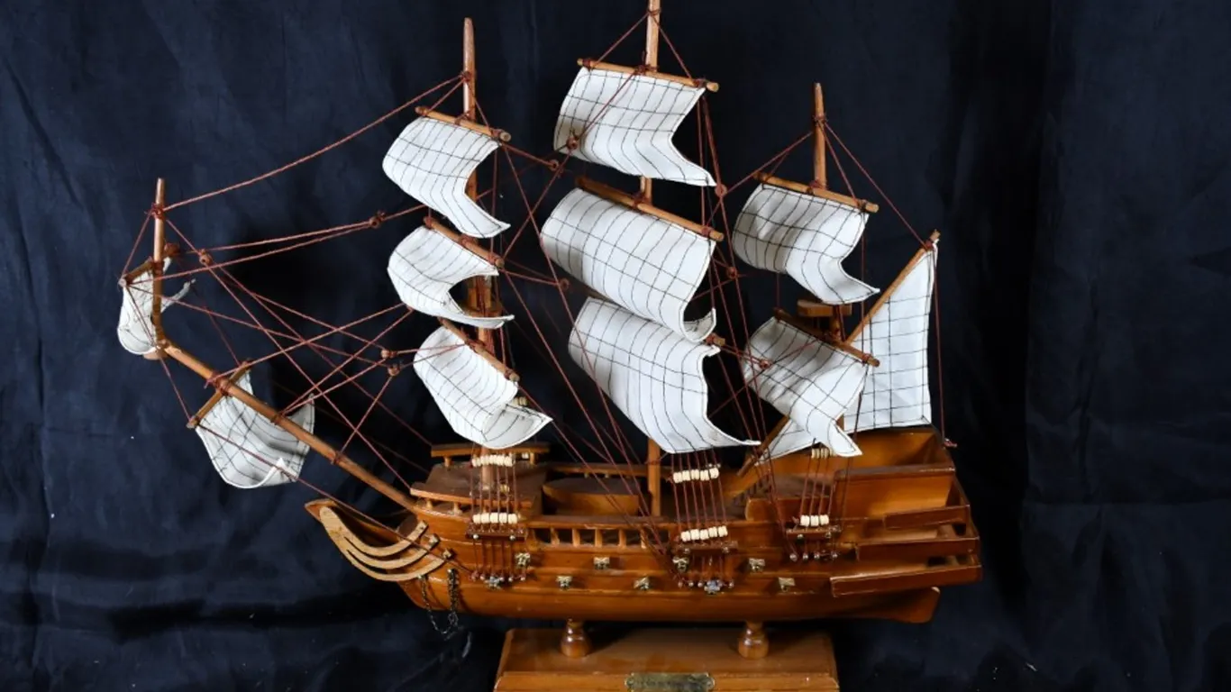 Le Soleil Royal Wooden Ship
