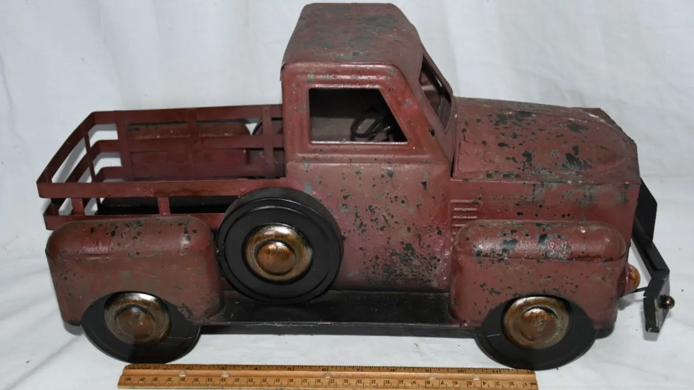 Tin Texaco Theme Truck