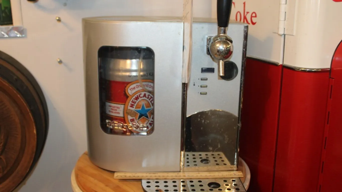 Edgestar 5 Liter Mini Keg Beer Cooler