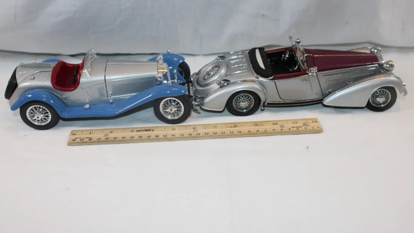 Two 1:24 Scale Gearbox Cars, 1935 Porsche, 1932 Alfa Romeo 2300 Spider