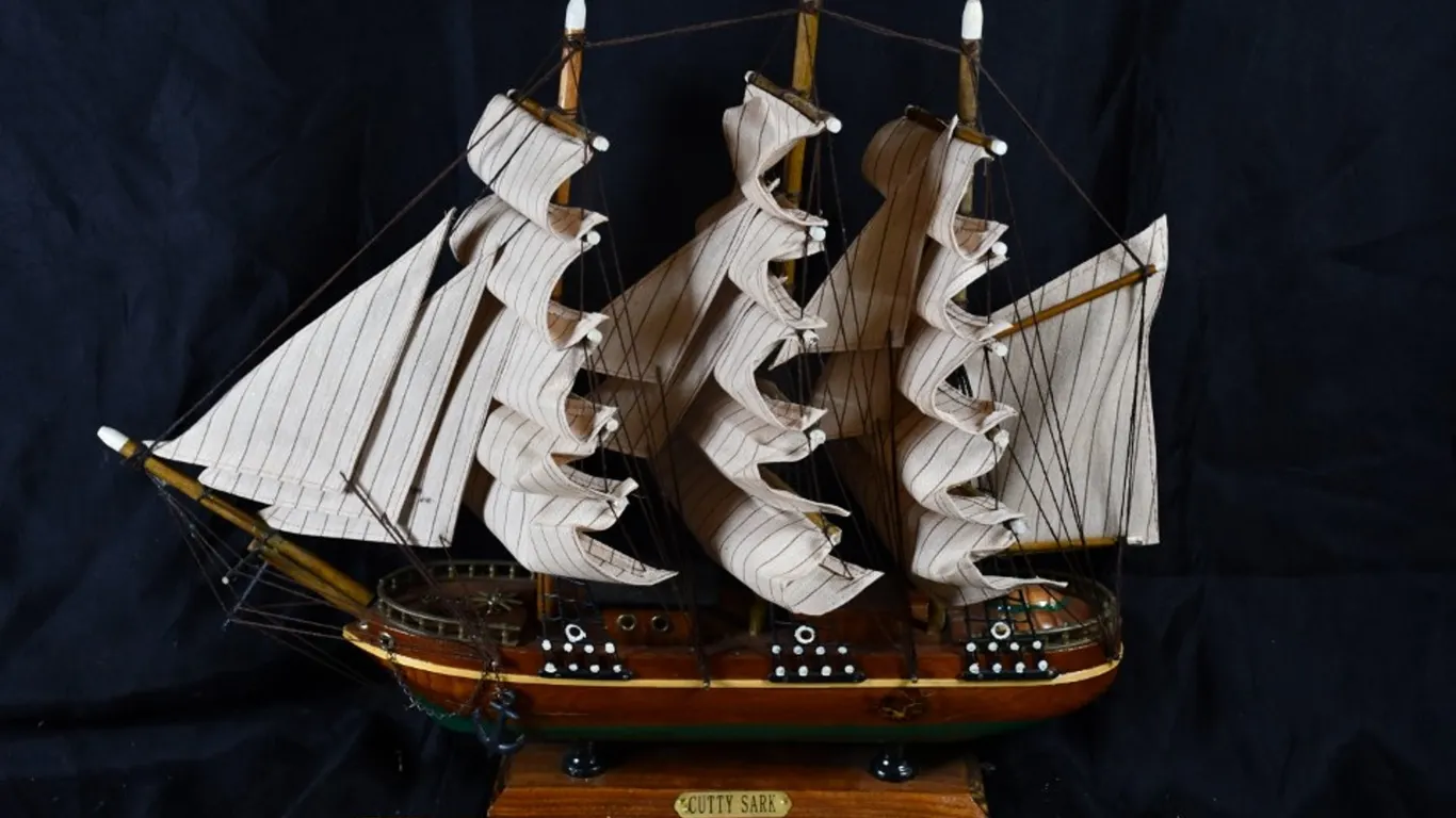 Wood Cutty Sark Model Ship