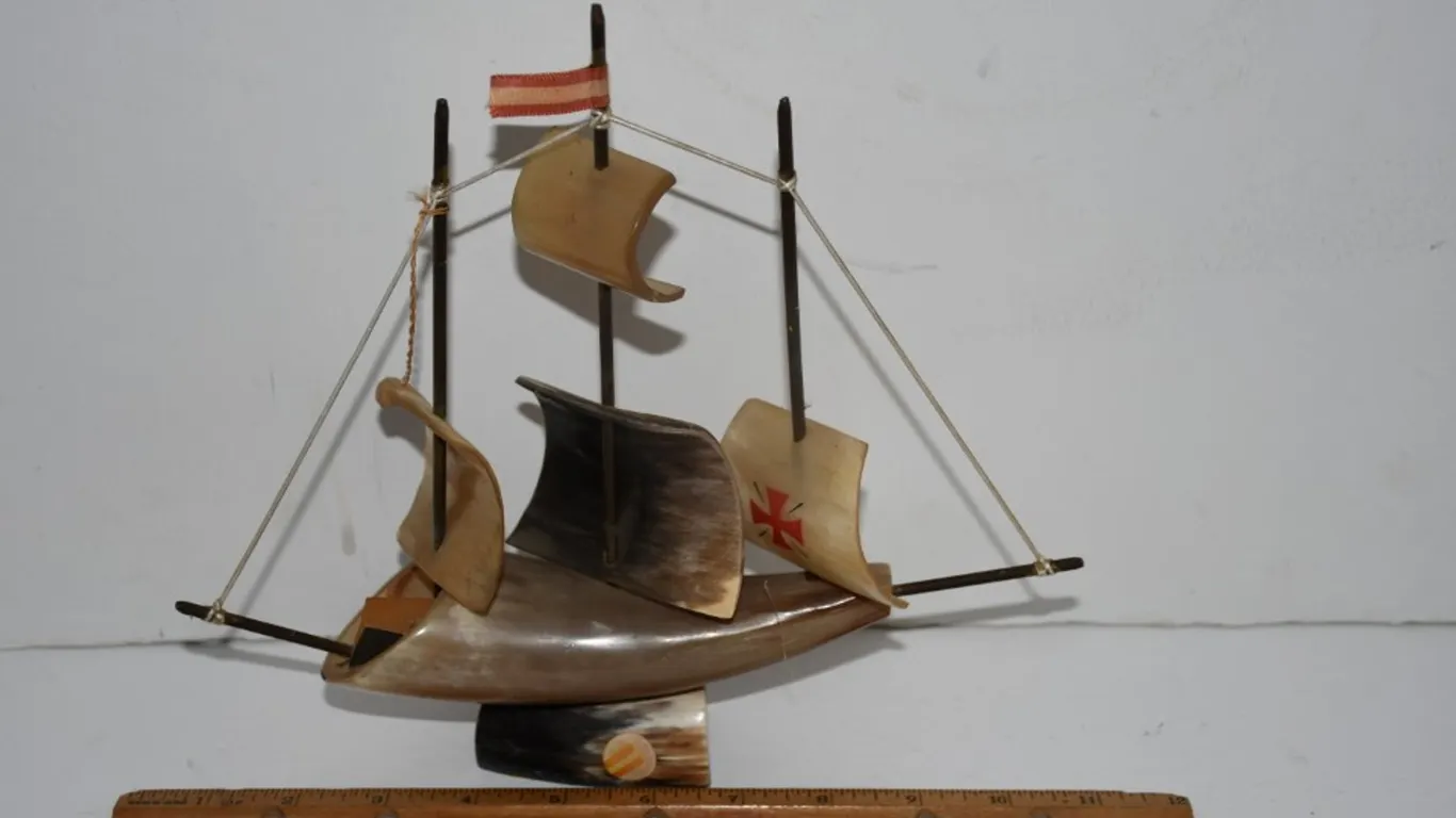 Horn Art Ship