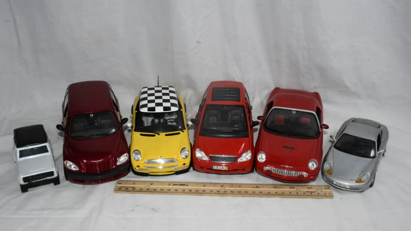 6 Diecast Cars