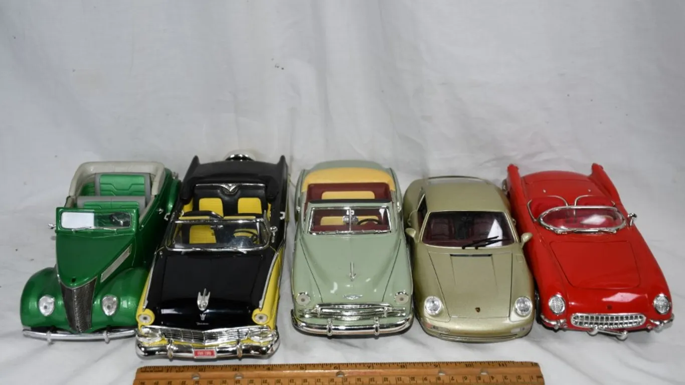 5 1:18 Scale Diecast Cars: 1950 Chevy, 54 Corvette, 37 Ford, Ford Falcon, and a Porsche