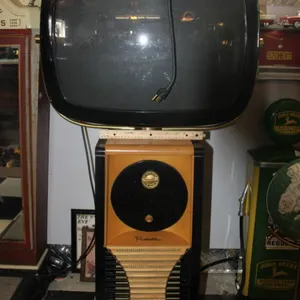 Telstar Predicta TV, Measures 29 x 19 x 50