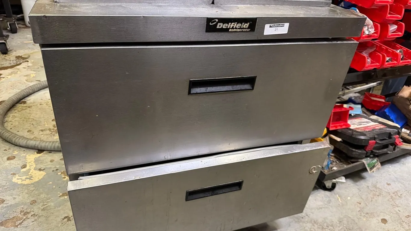 DELFIELD STAINLESS TWO DRAWER REFRIGERATED STAND