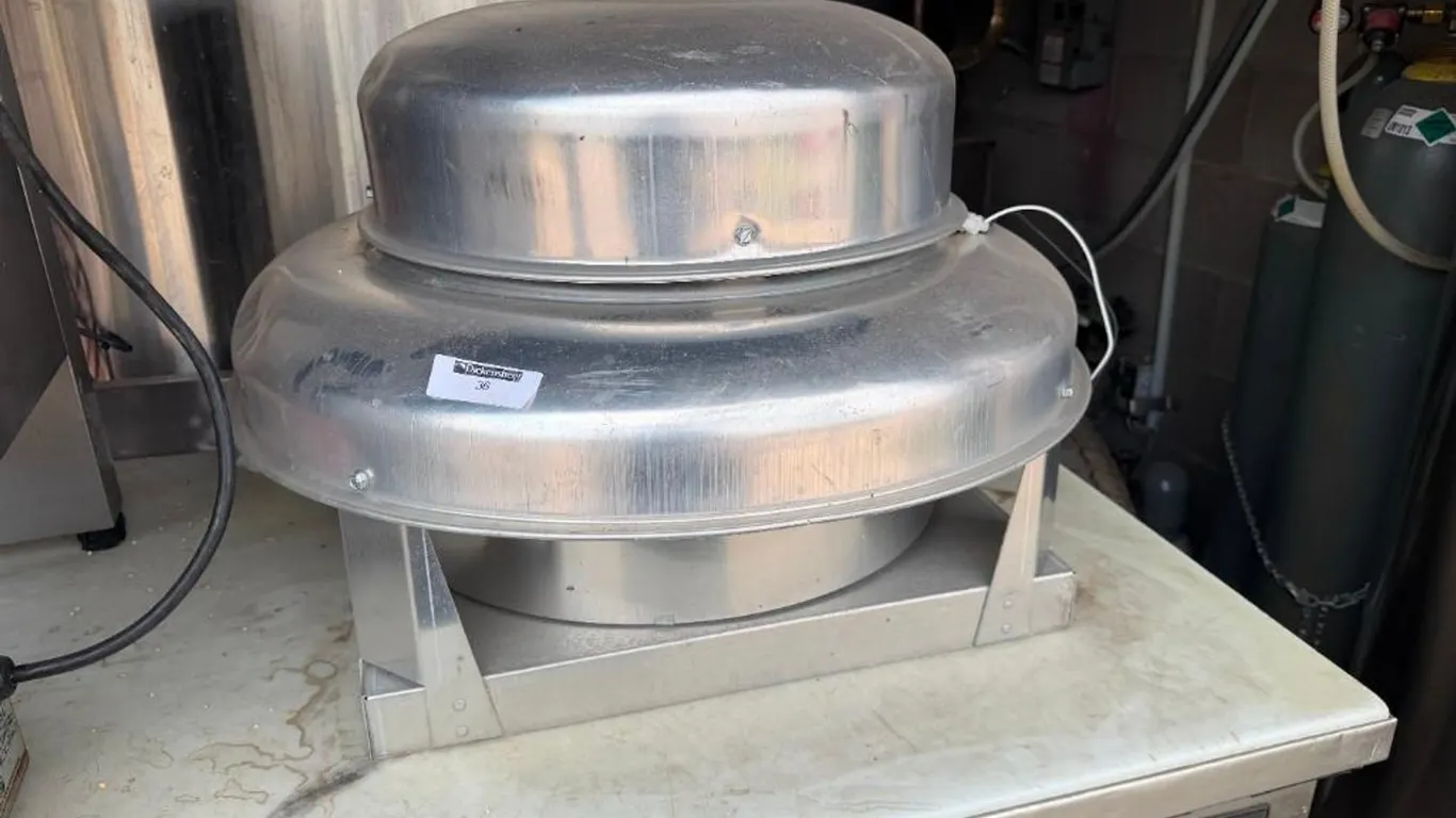 VENT HOOD