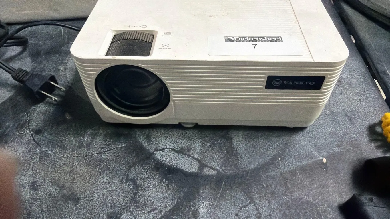 VANKYO PROJECTOR