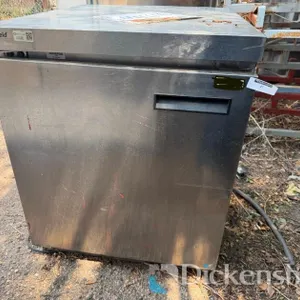 DELFIELD MANITOWOC SINGLE DOOR REACH IN REFRIGERATOR
