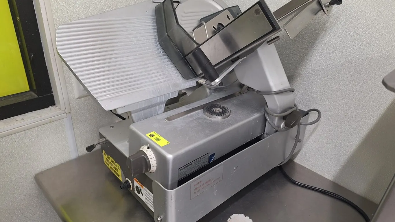 Bizerba Slicer, Type SG 8D, No. 482173, 120V