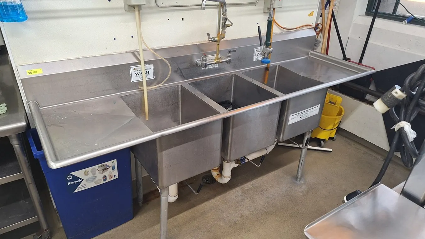 SS 3 Compartment Sink with Faucet and Sprayer, 88"x26"