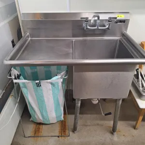 SS 1 Compartment Sink with Faucet, 39"x24"