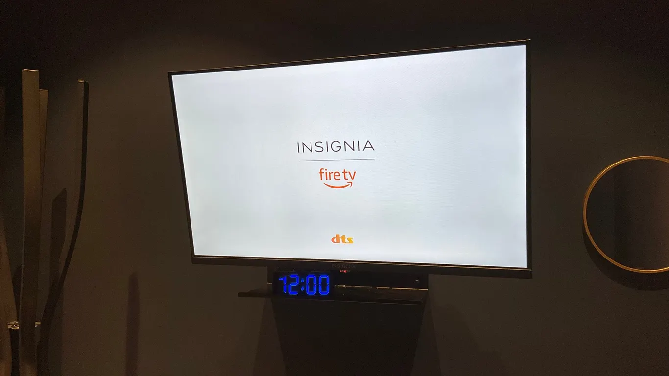 32" Insignia Amazon Fire TV & More