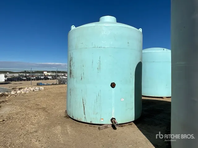 6000 gal Poly Storage Tank