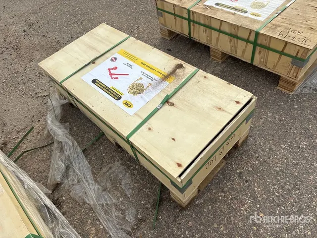 2026 EMC LB9200 Quantity of (5) Ratchet Binders & (10) Transport Chains