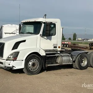 2006 Volvo VNL 6x4 T/A Day Cab Truck Tractor (Inoperable)