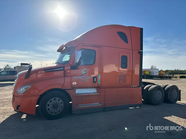 2023 Freightliner Cascadia 126 6x4 T/A Sleeper Truck Tractor