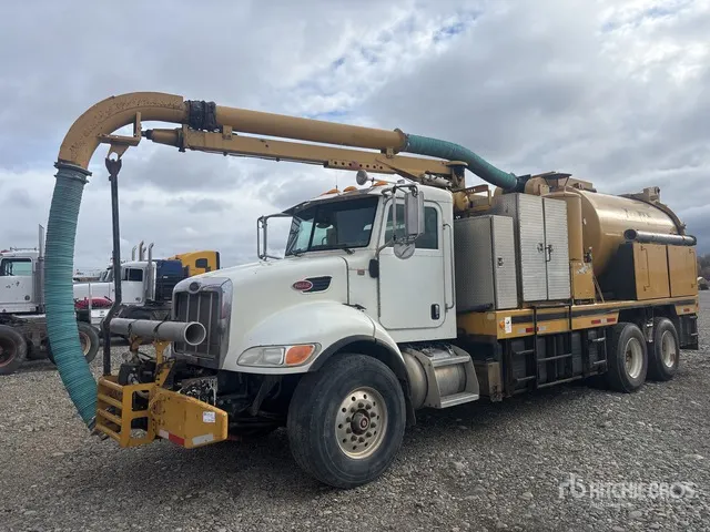 Vac-Con X-Cavator on 2006 Peterbilt 335 6x4 Vacuum Tanker Truck
