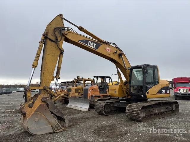 2004 Cat 320 CLU Tracked Excavator