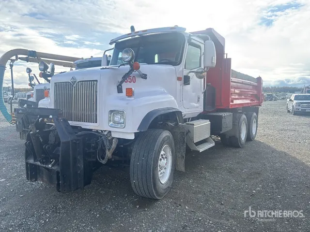 2006 International 5500i 6x4 T/A Dump Truck
