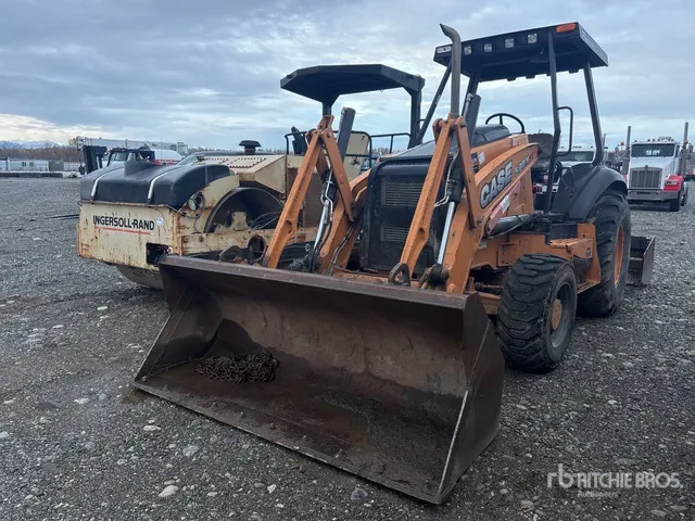 2013 Case 570NXT 4x2 Landscape Loader