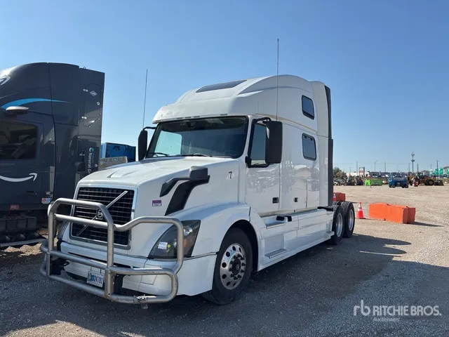 2017 Volvo VNL 6x4 T/A Sleeper Truck Tractor (Inoperable)