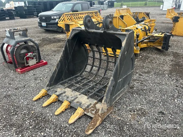 46 in Skeleton Excavator Bucket