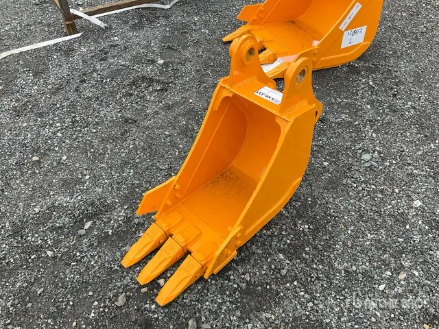 2026 GIYI 12 in Excavator Bucket - Fits Cat 305 (Unused)