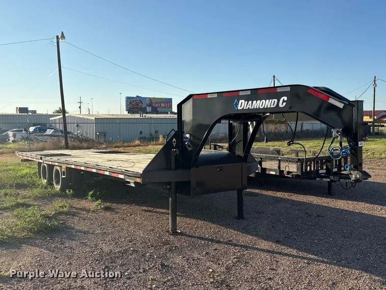 2025 Diamond C Fmax 210 tilt deck equipment trailer