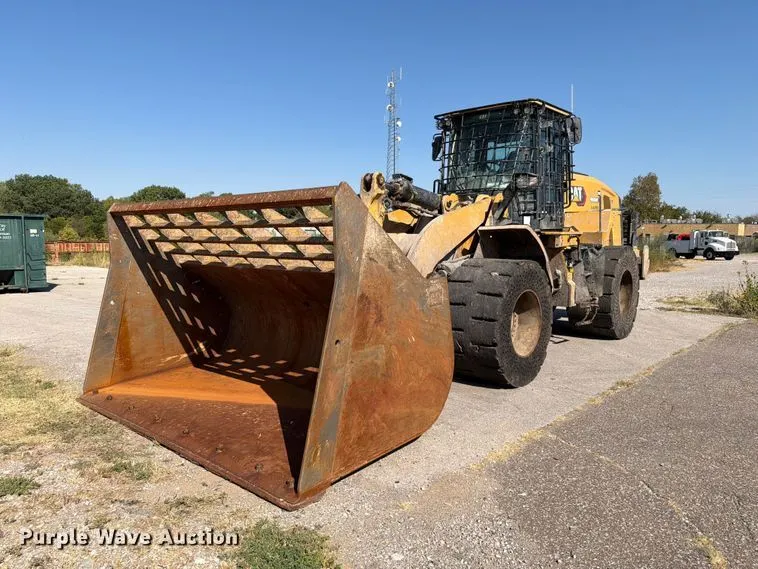 2022 Caterpillar 966M wheel loader