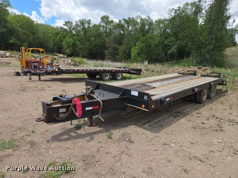 1994 CMW Custom 15T242 equipment trailer