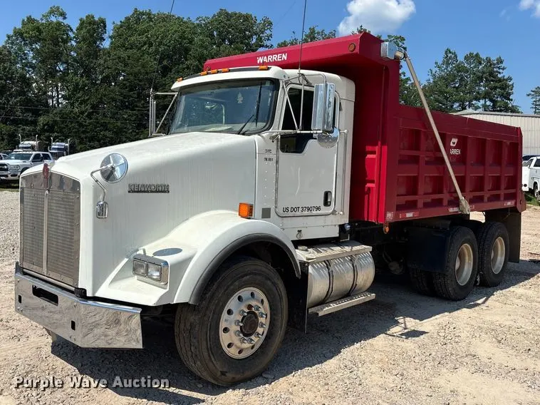 2016 Kenworth T800 dump truck