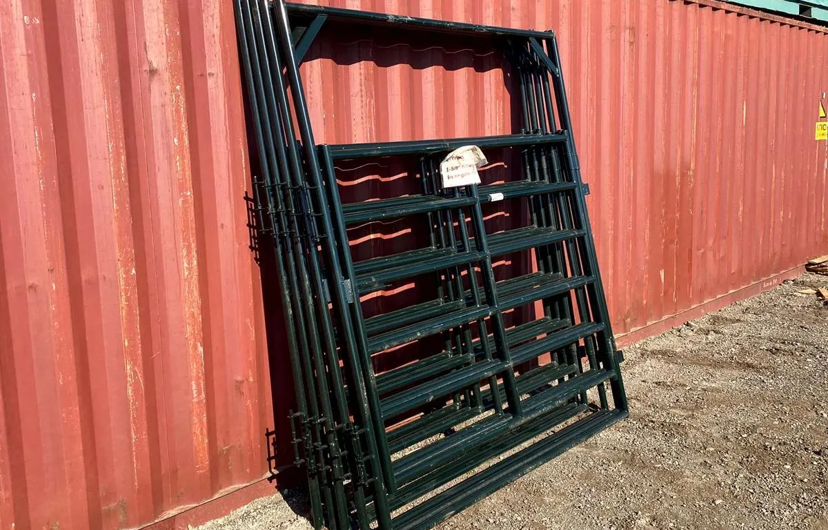 (6) 1 5/8" x 7'6" Livestock Gates
UNRESERVED
