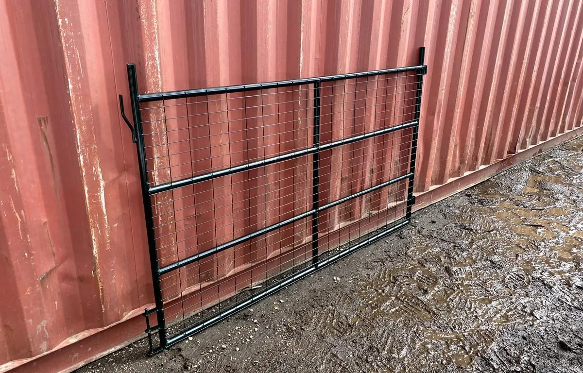(8) 1 1/4" x 7' Wire Mesh Sheep Gates
UNRESERVED