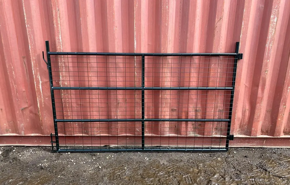 (8) 1 1/4" x 7' Wire Mesh Sheep Gates
UNRESERVED