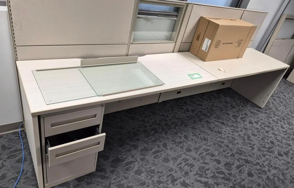 Misc. Office Workstation
UNRESERVED