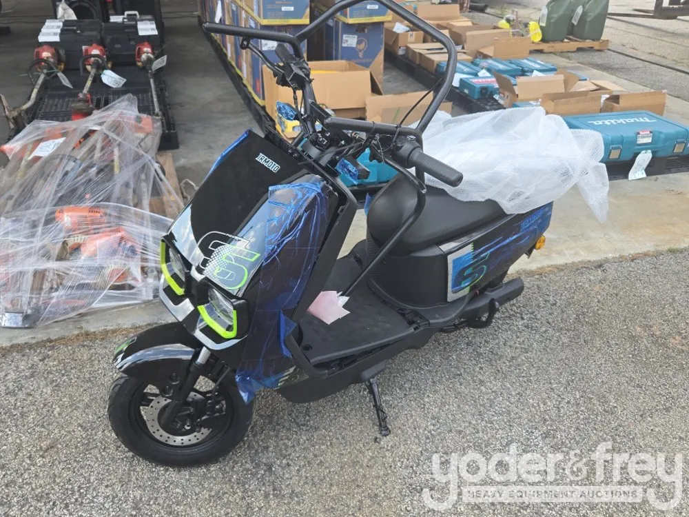 Unused IR IRMOTO High-End 2 Wheel Electric Scooter (Needs Assembled)