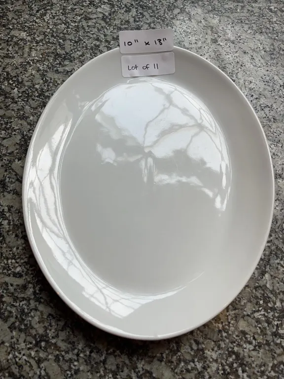 Lot of 11 - White Oval Dining Plates, 10" x 13"
