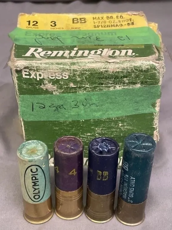 Box of 25 mixed brands 12 ga. 23/4" and 3"