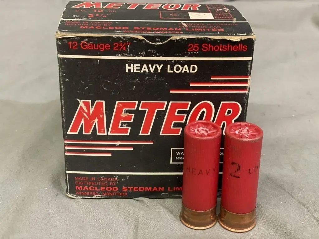 Vintage box of 25 Meteor12 ga. shotshells. 23/4"