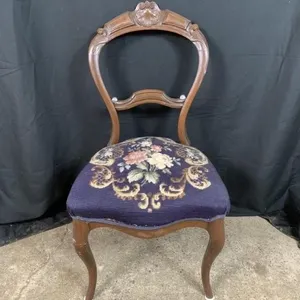 Cushioned Chair