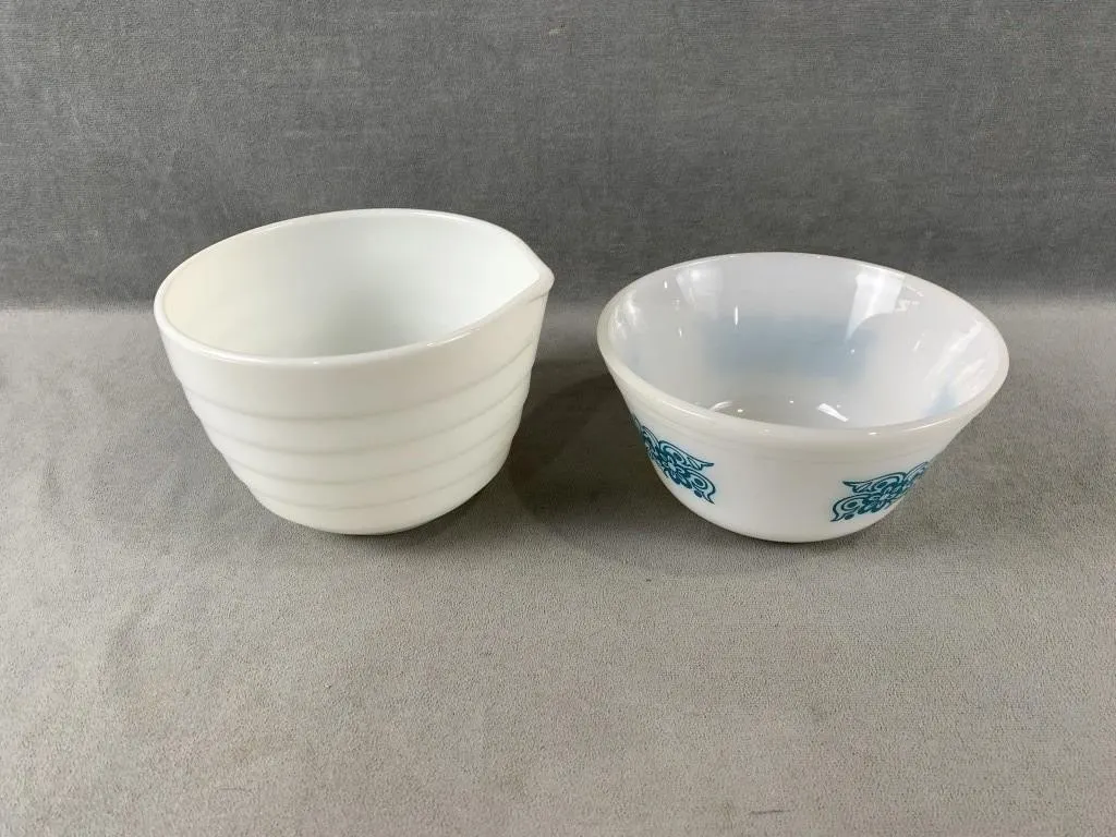 2 Mixing Bowls