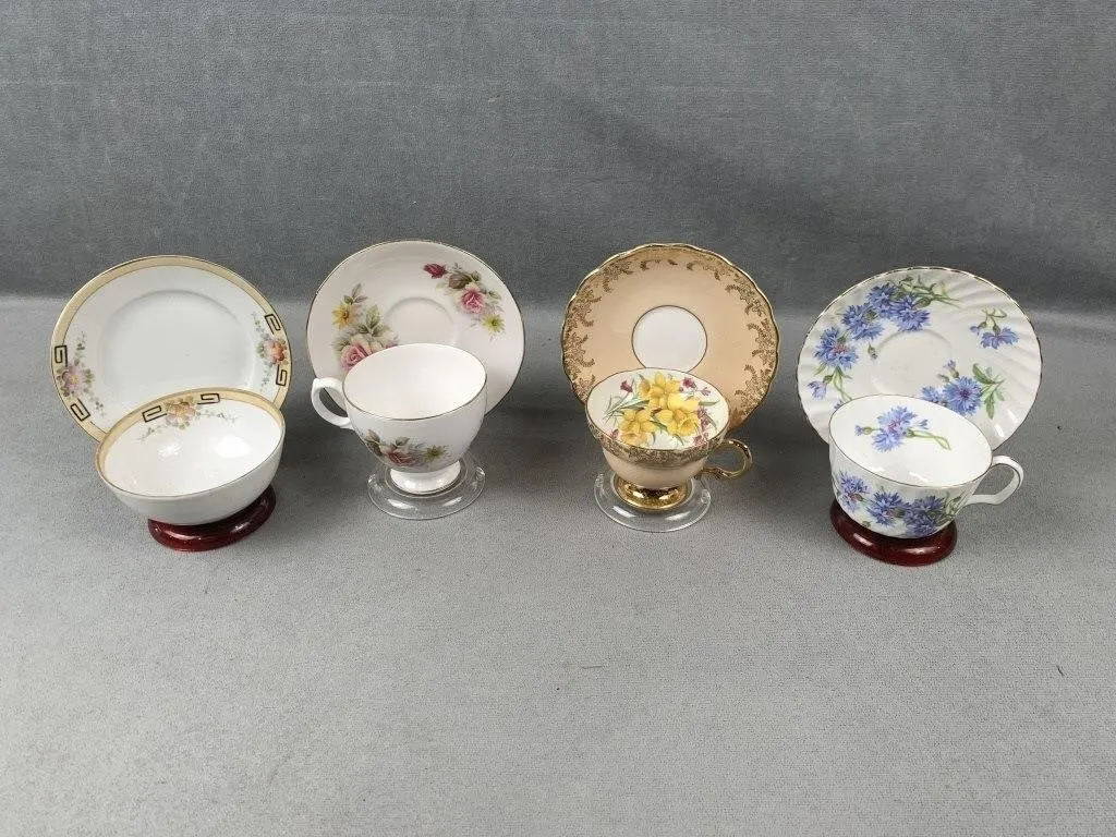 4 Teacups & Saucers