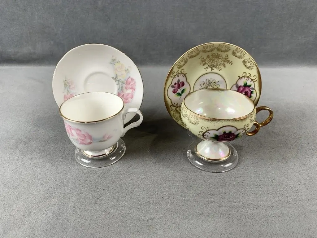 2 Teacup & Saucers